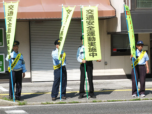 横断歩道マナーアップ啓発画像